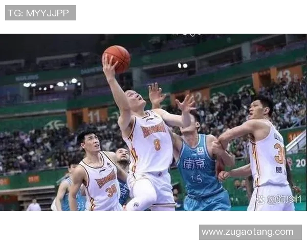 上海篮球队的整体压制分析与战术解读探讨